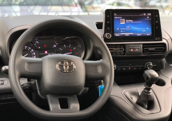 Toyota Proace City Verso cena 124900 przebieg: 5798, rok produkcji 2023 z Świdnik małe 352